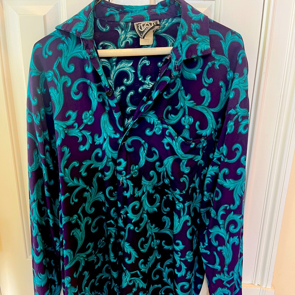 Cykxtees Mens large vintage shirt.